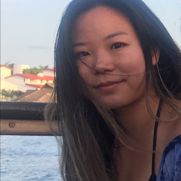 Meet your Posher, Christine - Picture 1 of 1